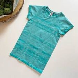 Ivivva By Lululemon Turquoise Athletic Top